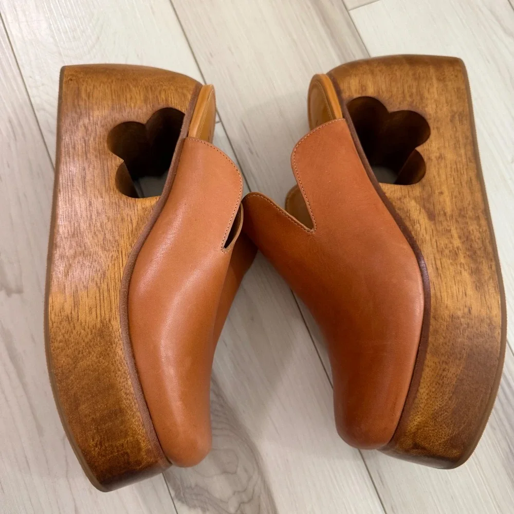 Farm Rio Brown Vegan Leather Flower Cutout Wood Platform Wedge Mules Clogs US 7 - Picture 4 of 10